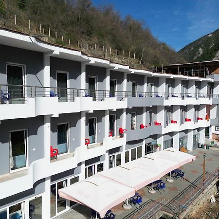 Hotel Termal Peshkopia Kültér fotó