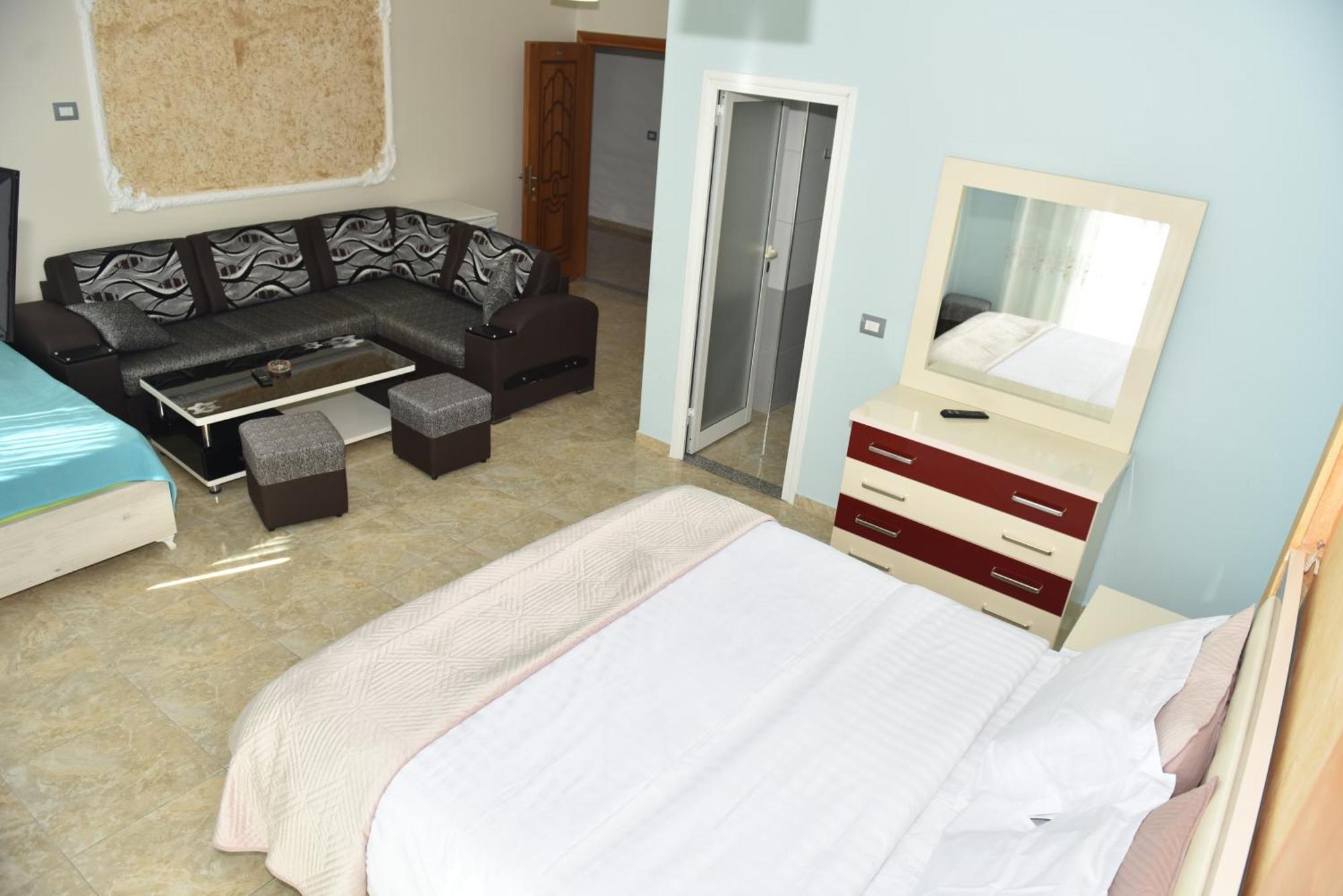 Hotel Termal Peshkopia Kültér fotó