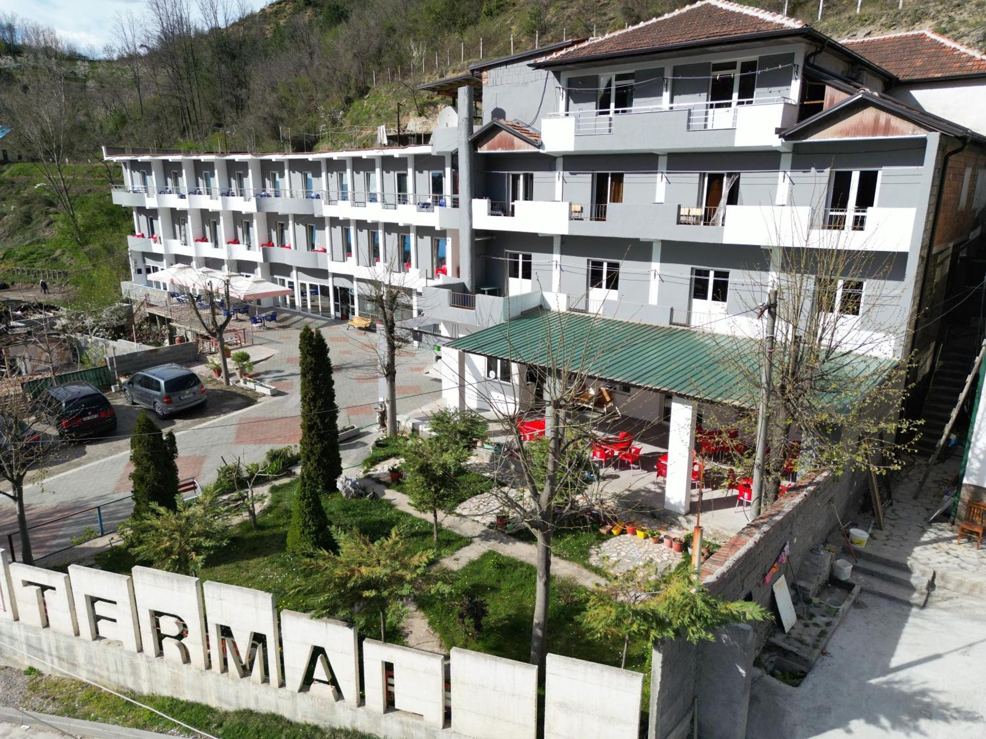 Hotel Termal Peshkopia Kültér fotó