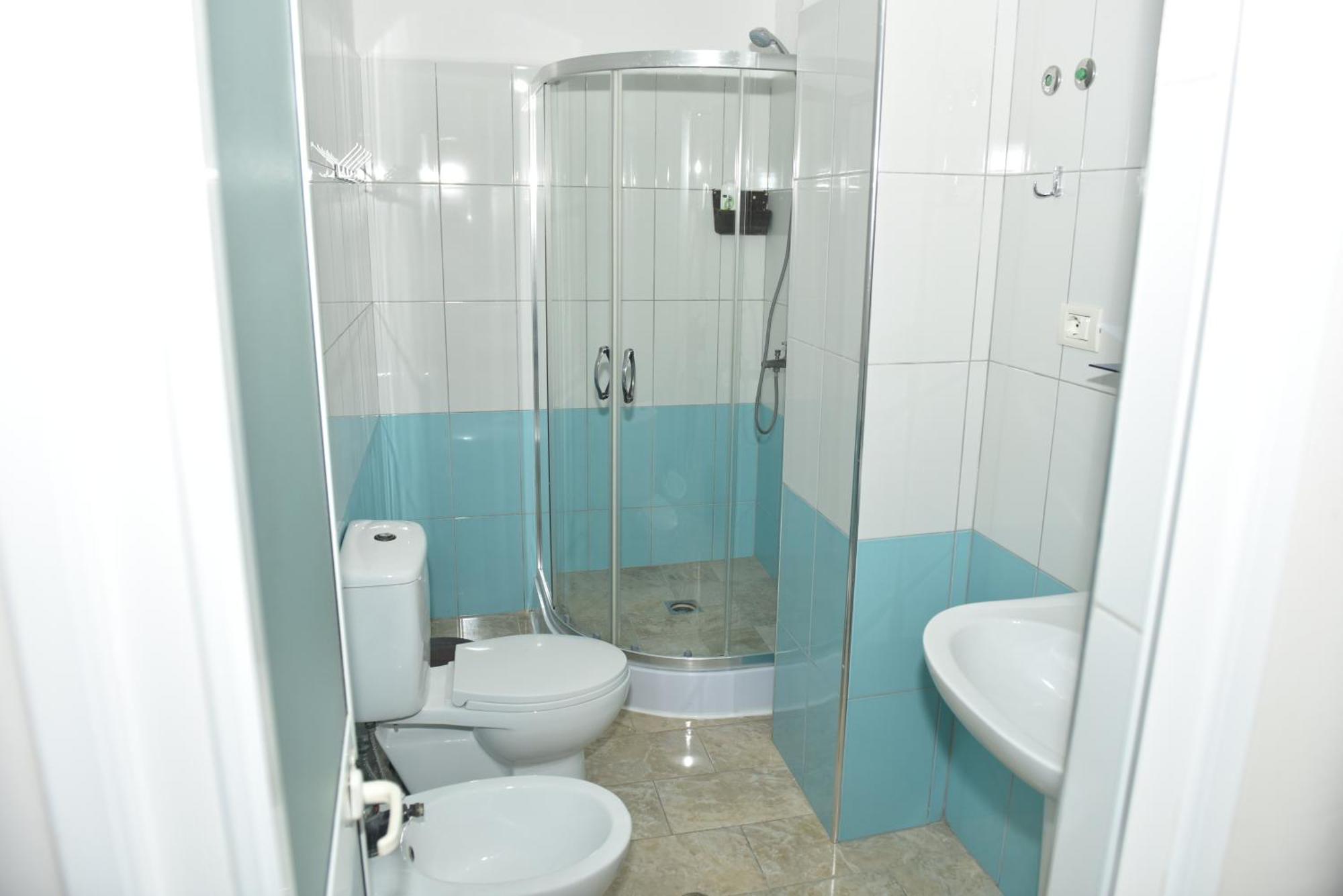 Hotel Termal Peshkopia Kültér fotó