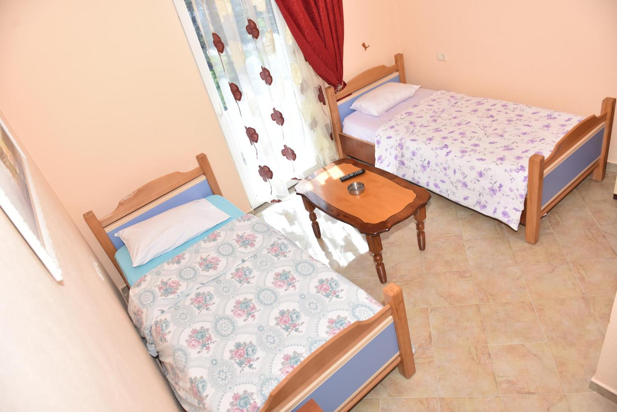 Hotel Termal Peshkopia Kültér fotó