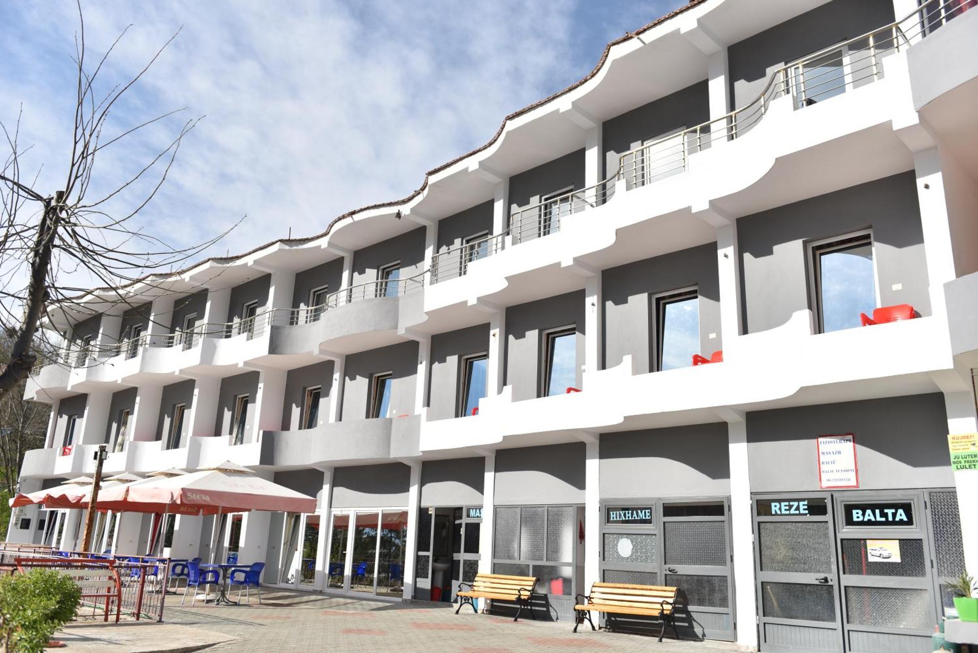 Hotel Termal Peshkopia Kültér fotó