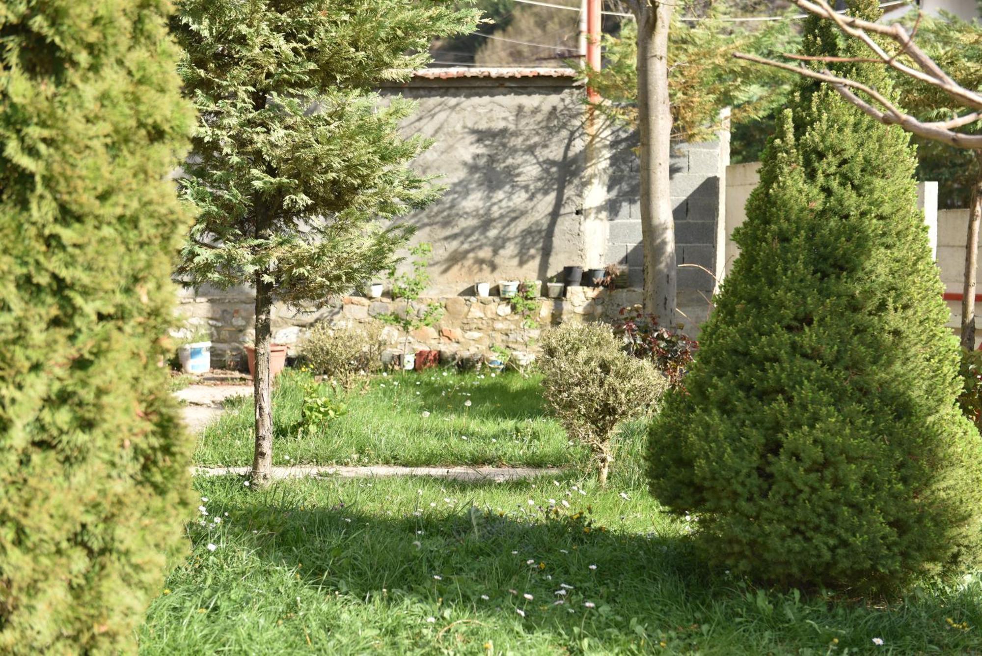 Hotel Termal Peshkopia Kültér fotó